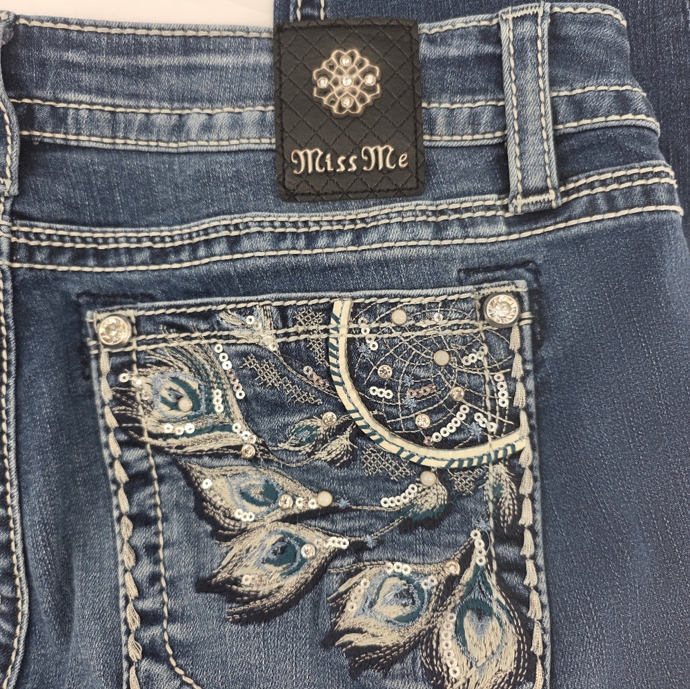 Miss Me Womens Hailey Skinny  Jeans Size 33x 30 Rhinestone USA